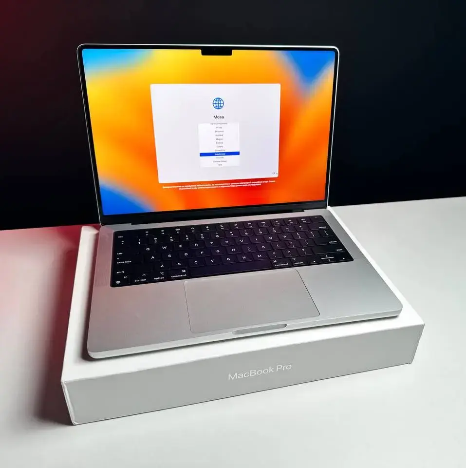 USED MacBook Pro 14" Silver (MKGR3) 2021 (Состояние - 9.5/10. Комплект - полный | гарантия - 1 мес.) - Cycle 82 циклы