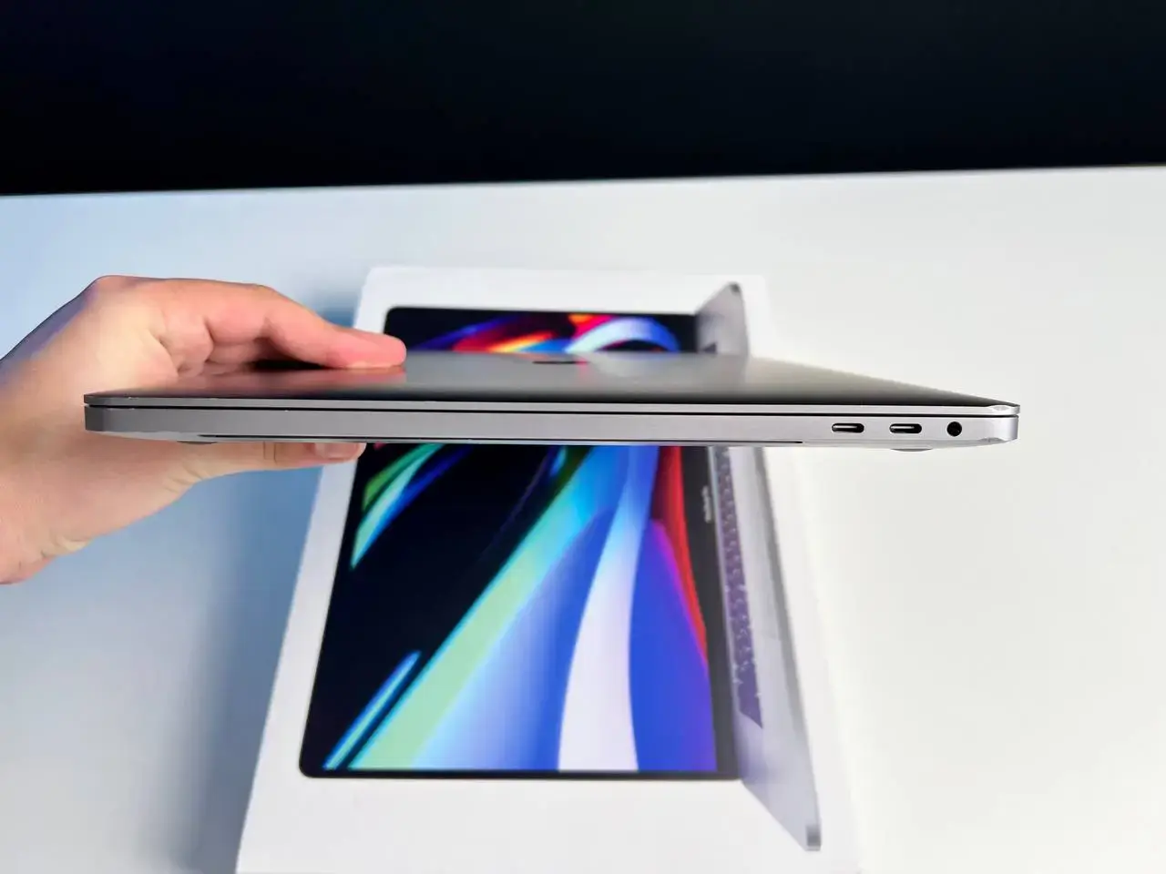 USED MacBook Pro 16" Space Gray (MVVJ2) 2019, (i7/16GB/512GB)(Состояние - 8.5/10. Комплект - полный | гарантия - 1 мес.) - Cycle 329