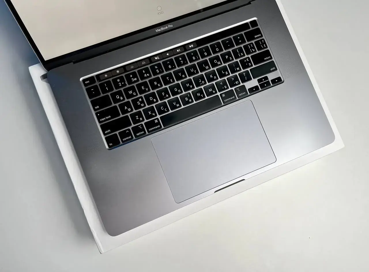 USED MacBook Pro 16" Space Gray (MVVJ2) 2019, (i7/16GB/512GB)(Состояние - 8.5/10. Комплект - полный | гарантия - 1 мес.) - Cycle 329