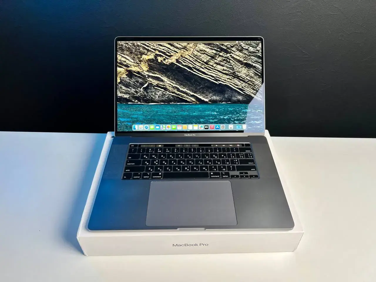 USED MacBook Pro 16" Space Gray (MVVJ2) 2019, (i7/16GB/512GB)(Состояние - 8.5/10. Комплект - полный | гарантия - 1 мес.) - Cycle 329