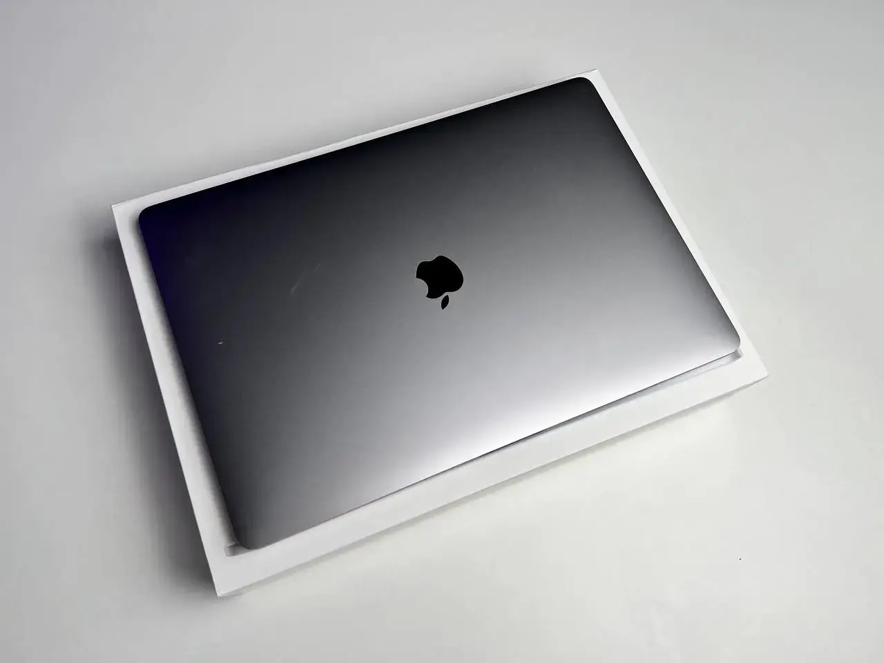 USED MacBook Pro 16" Space Gray (MVVJ2) 2019, (i7/16GB/512GB) (Состояние - 9/10. Комплект - полный | гарантия - 1 мес.) - Cycle 329