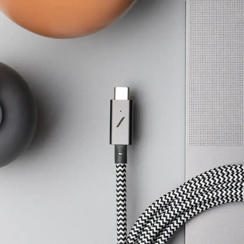 Кабель Native Union Belt Cable USB-C to USB-C Pro 240W Zebra (2.4 m) (BELT-PRO2-ZEB-NP)