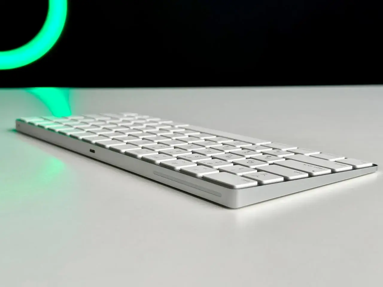 УЦІНКА, нова Apple Magic Keyboard (MLA22)