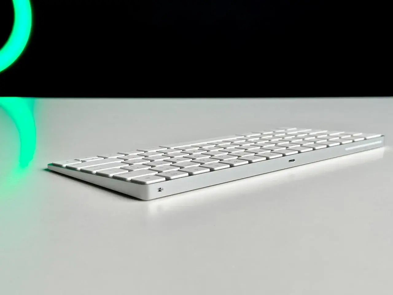 УЦІНКА, нова Apple Magic Keyboard (MLA22)