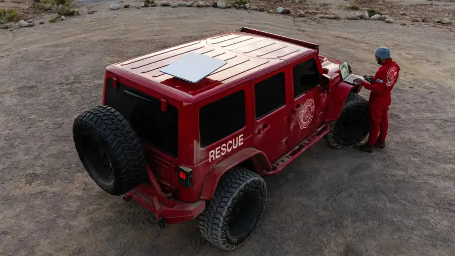 Супутниковий модем SpaceX Starlink for Business | Land Mobility - Flat High Performance Kit