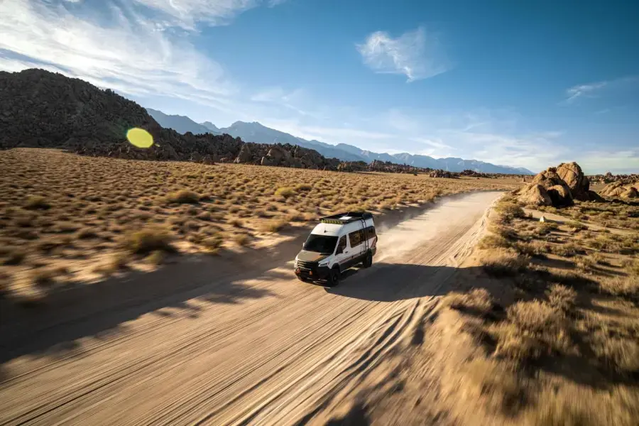 Супутниковий модем SpaceX Starlink for Business | Land Mobility - Flat High Performance Kit