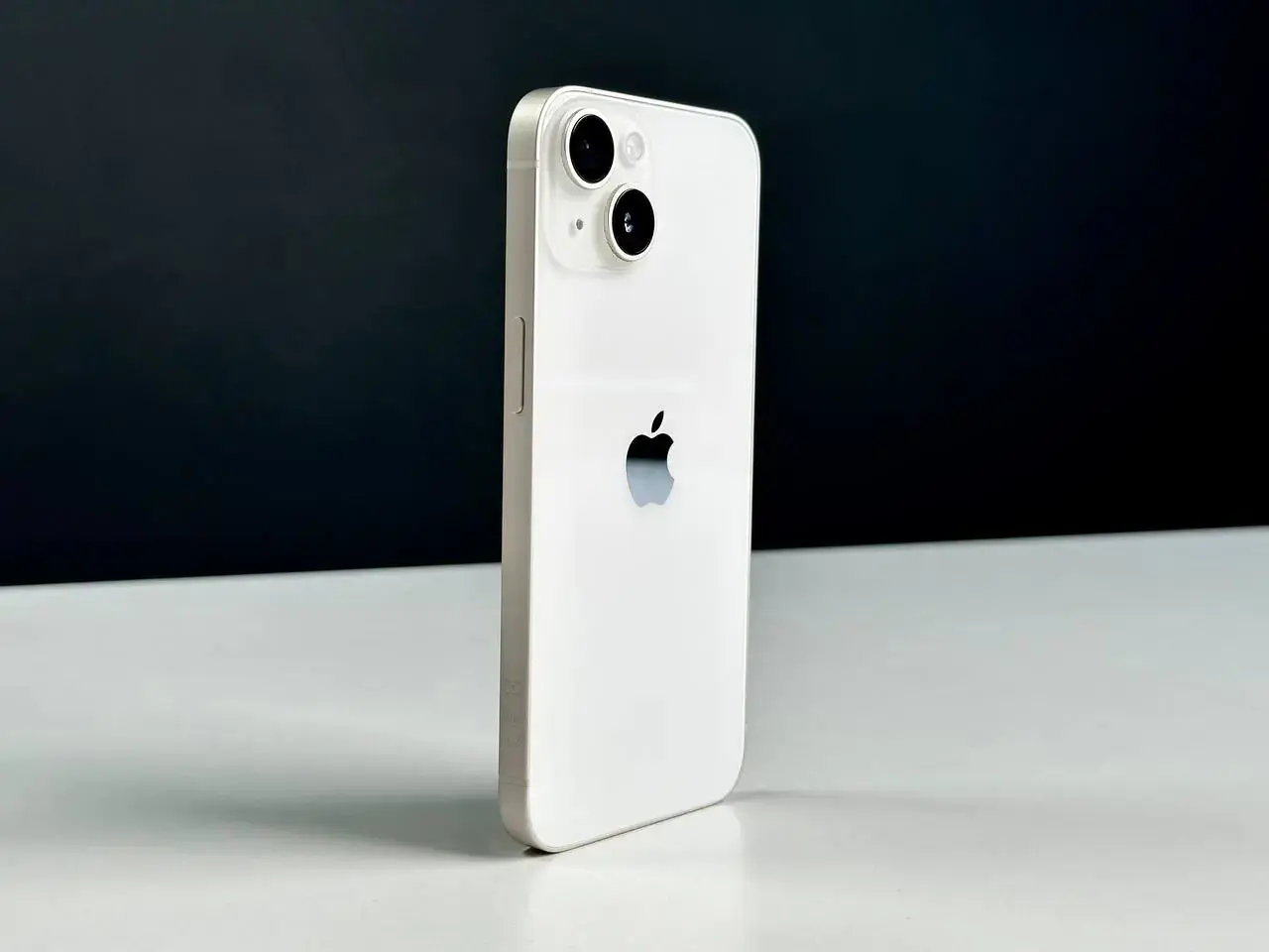 USED Apple iPhone 14 256GB Starlight (MPW43)🔋95% (Стан - 10/10, Комплект - iPhone, кабель зарядки | гарантія - 1 міс.)