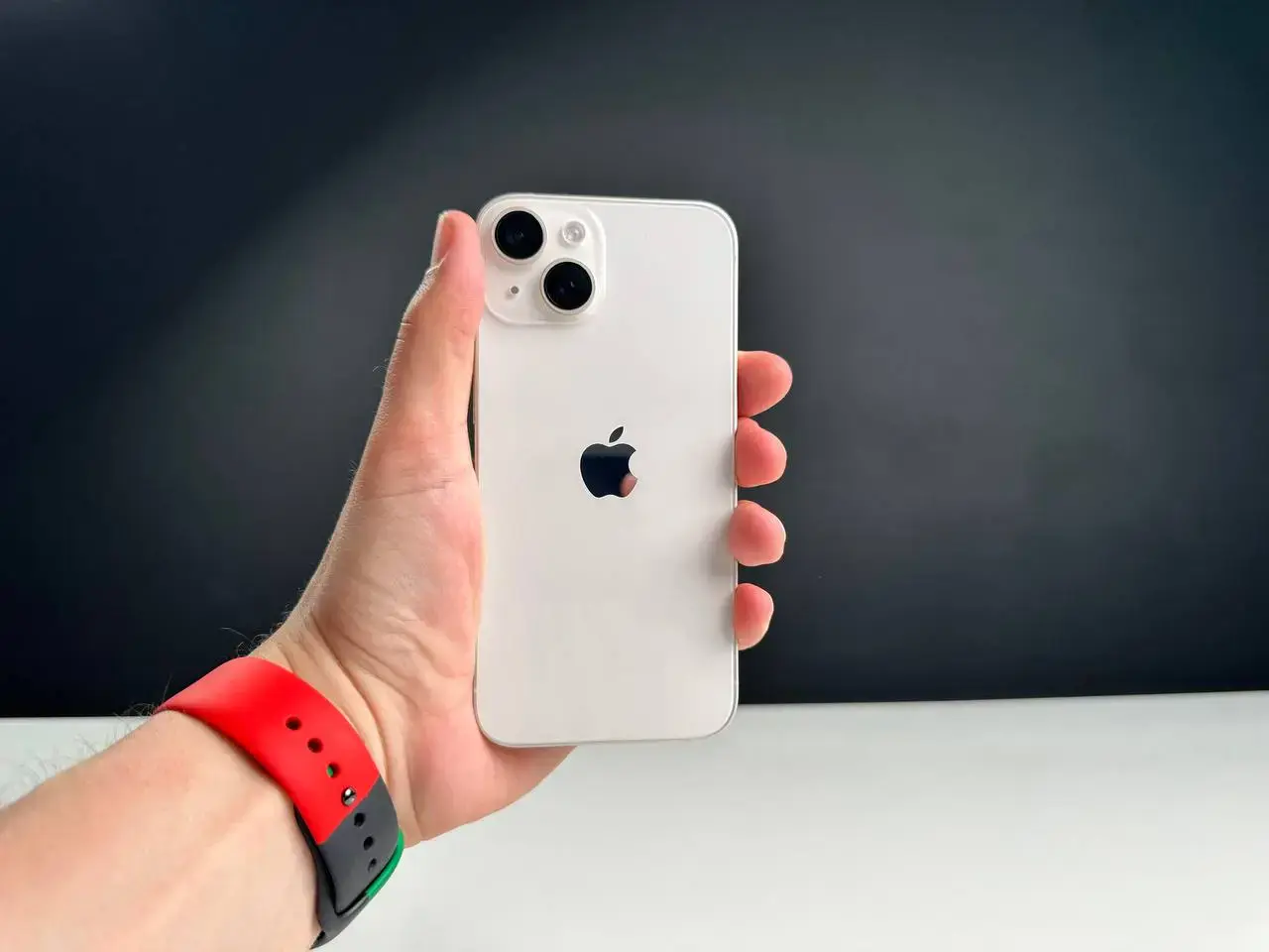 USED Apple iPhone 14 256GB Starlight (MPW43)🔋95% (Стан - 10/10, Комплект - iPhone, кабель зарядки | гарантія - 1 міс.)