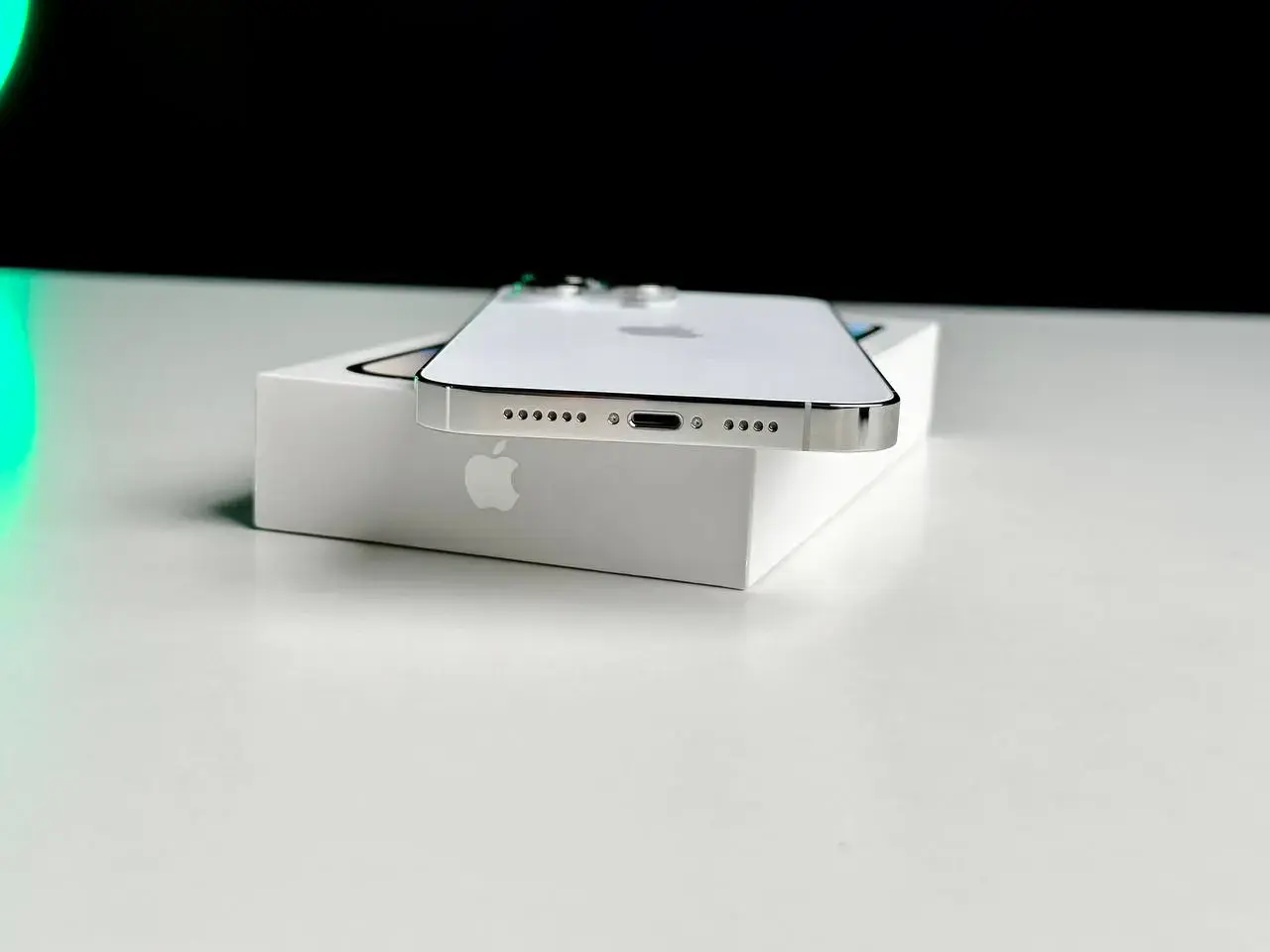 USED Apple iPhone 14 Pro Max 256GB Silver (MQ9V3)🔋98% (Стан - 10/10, Комплект - повний | гарантія - 6 міс.)