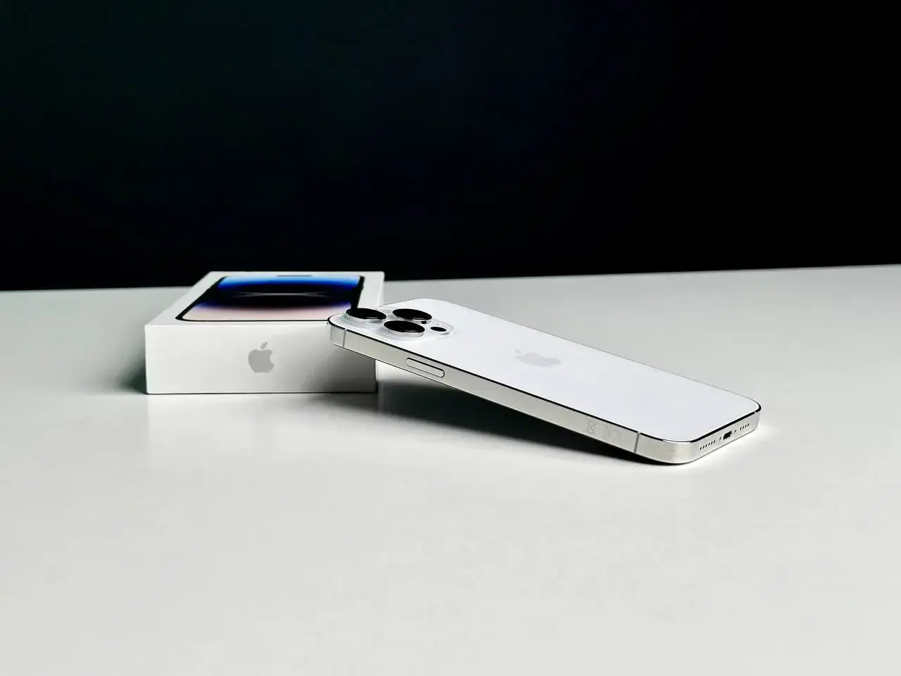 USED Apple iPhone 14 Pro Max 256GB Silver (MQ9V3)🔋98% (Стан - 10/10, Комплект - повний | гарантія - 6 міс.)