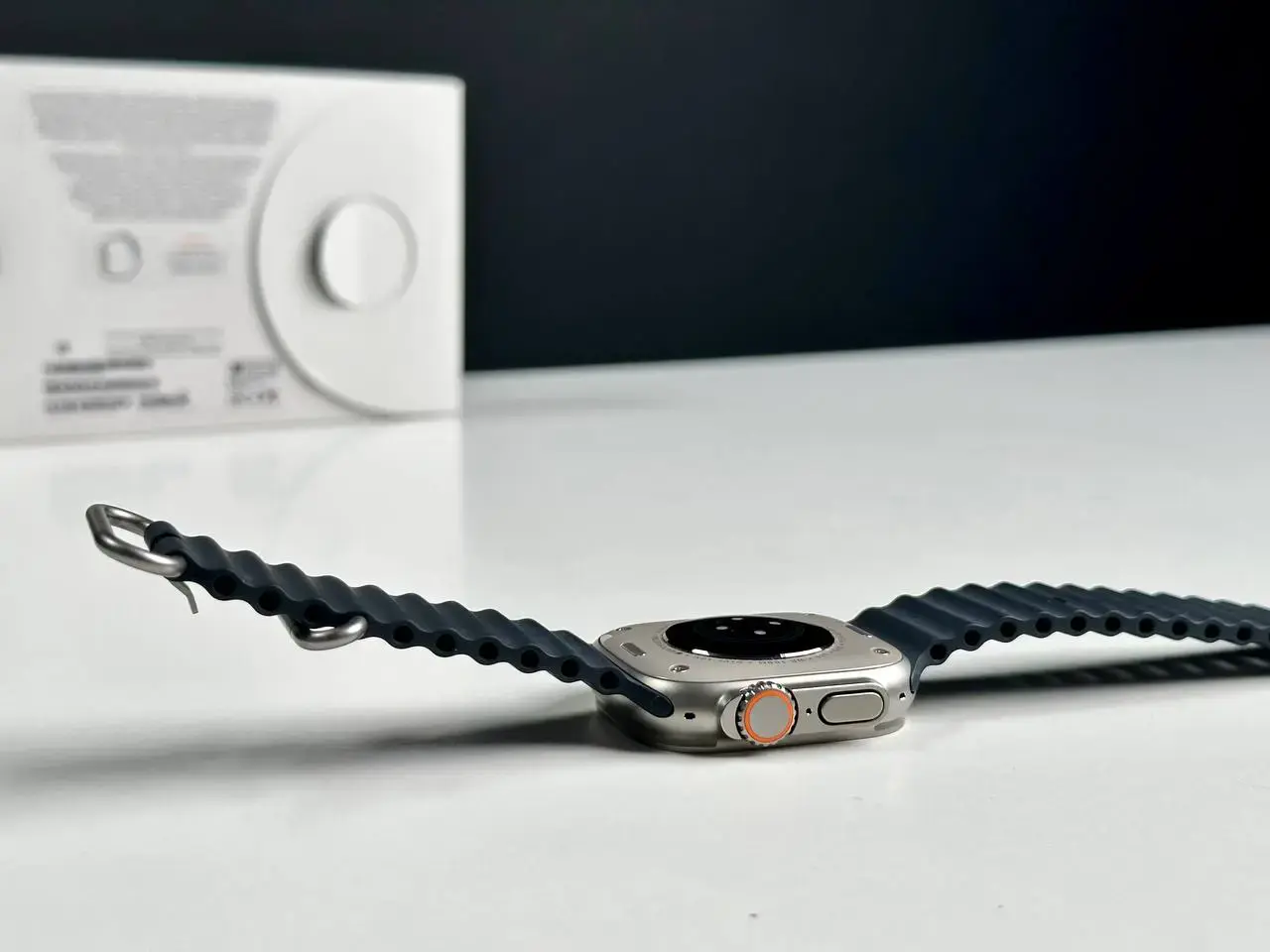 USED Apple Watch Ultra GPS + Cellular 49mm Titanium Case with Midnight Ocean Band (MQET3, MQFK3)
