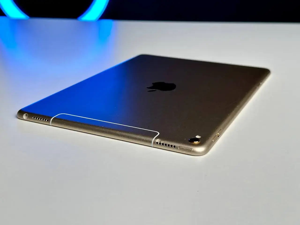 USED iPad Pro 9.7 Wi-FI + Cellular 128GB Gold (MLQ52)🔋85% (Стан - 8.8/10, комплект - повний, гарантія - 1 міс.)