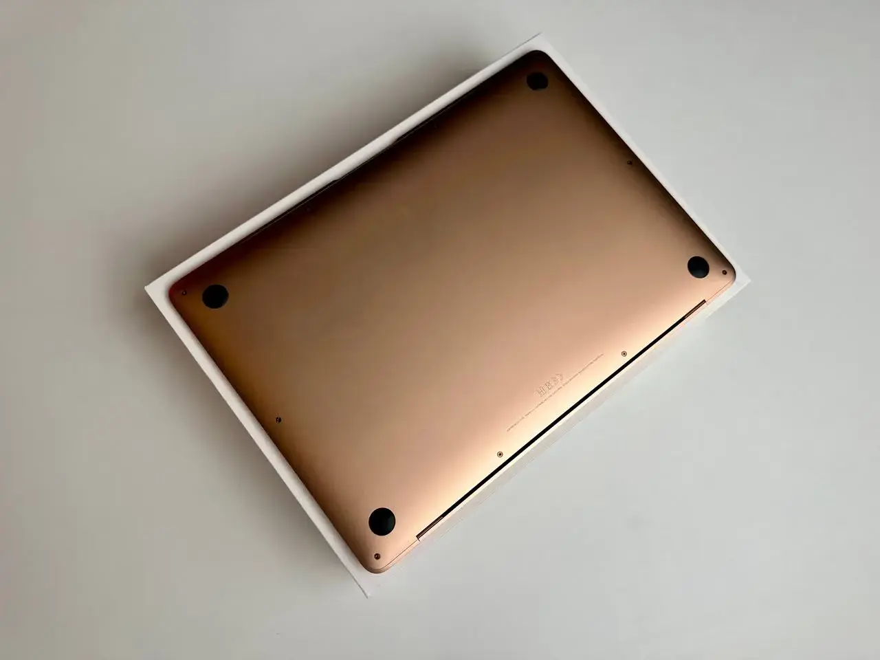 USED MacBook Air 13" Gold 2018 (MREE2) (i5 | 8 ГБ | 128 ГБ SSD)(Стан - 9/10 Комплект - повний | Гарантія - 1 міс | Стан акумулятора - 833 циклів)