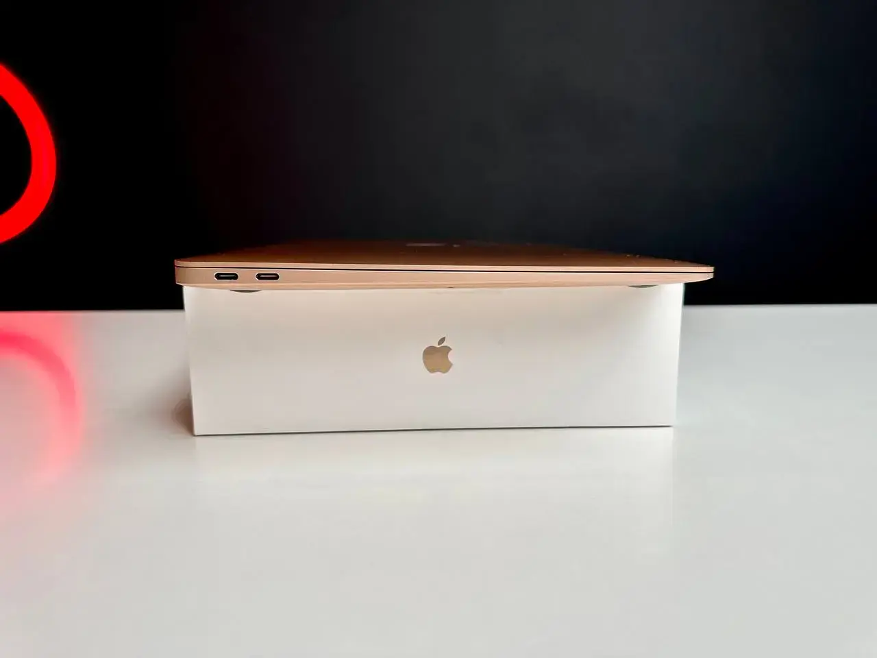 USED MacBook Air 13" Gold 2018 (MREE2) (i5 | 8 ГБ | 128 ГБ SSD)(Стан - 9/10 Комплект - повний | Гарантія - 1 міс | Стан акумулятора - 833 циклів)