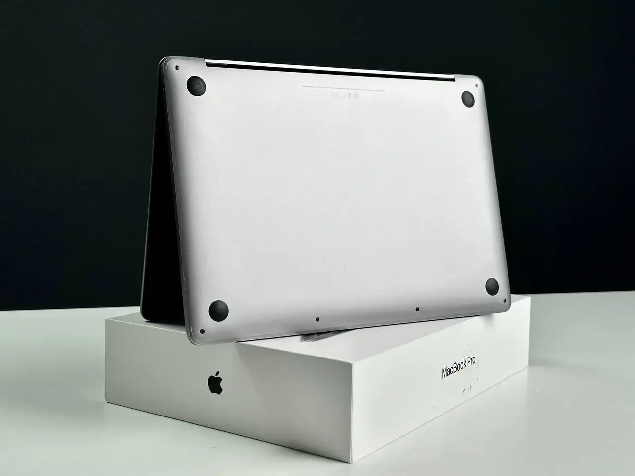 USED MacBook Pro 13" Space Gray 2016 (i5/16/256GB)(Стан - 7/10 Комплект - повний | Гарантія - 1 міс | Стан акумулятора - (84%) 354 циклів)