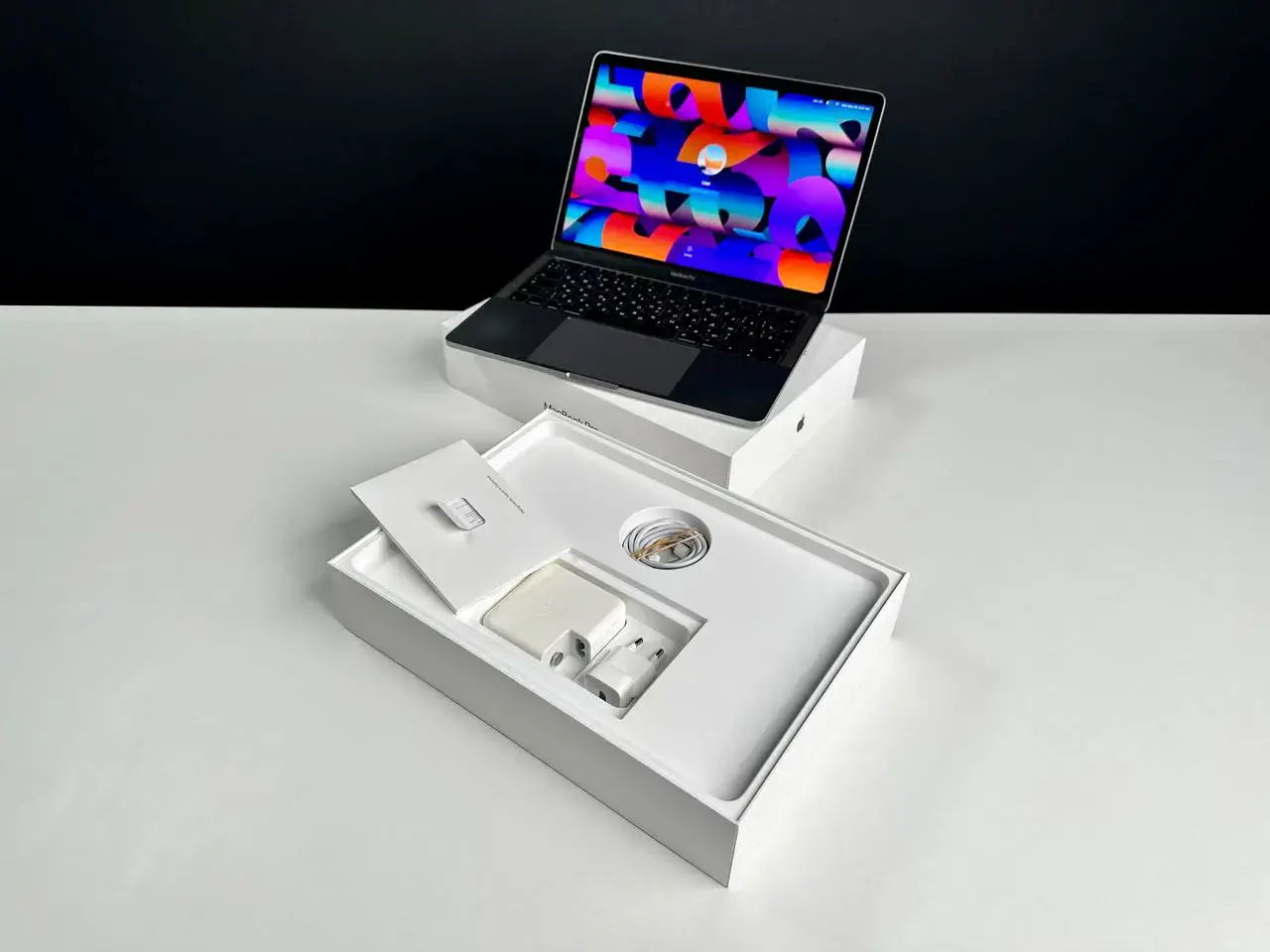USED MacBook Pro 13" Space Gray 2016 (i5/16/256GB)(Стан - 7/10 Комплект - повний | Гарантія - 1 міс | Стан акумулятора - (84%) 354 циклів)