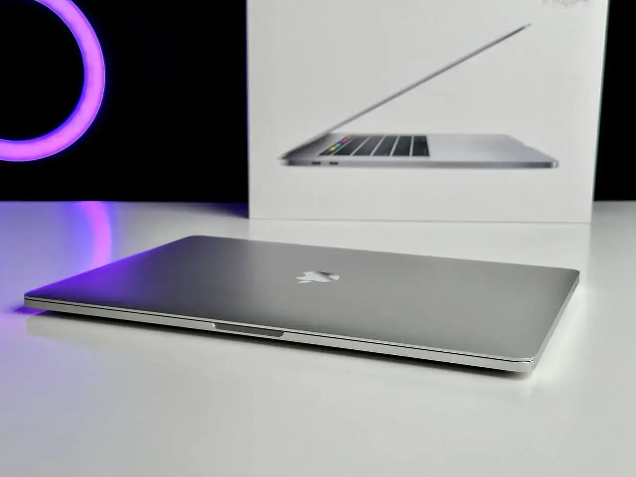 💻 USED MacBook Pro 15" Silver (MR962) 2018, (i7/16GB/256GB)(Стан - 9/10. Комплект - повний | гарантія - 1 міс.) - Cycle 350
