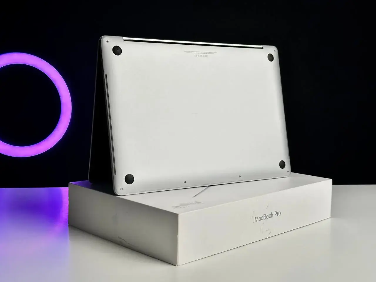 💻 USED MacBook Pro 15" Silver (MR962) 2018, (i7/16GB/256GB)(Стан - 9/10. Комплект - повний | гарантія - 1 міс.) - Cycle 350