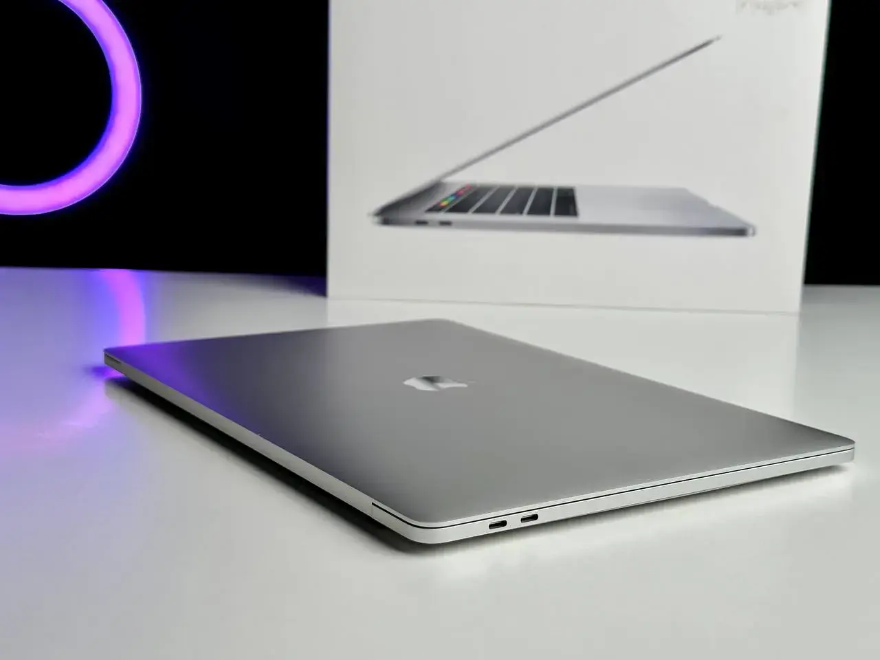 💻 USED MacBook Pro 15" Silver (MR962) 2018, (i7/16GB/256GB)(Стан - 9/10. Комплект - повний | гарантія - 1 міс.) - Cycle 350