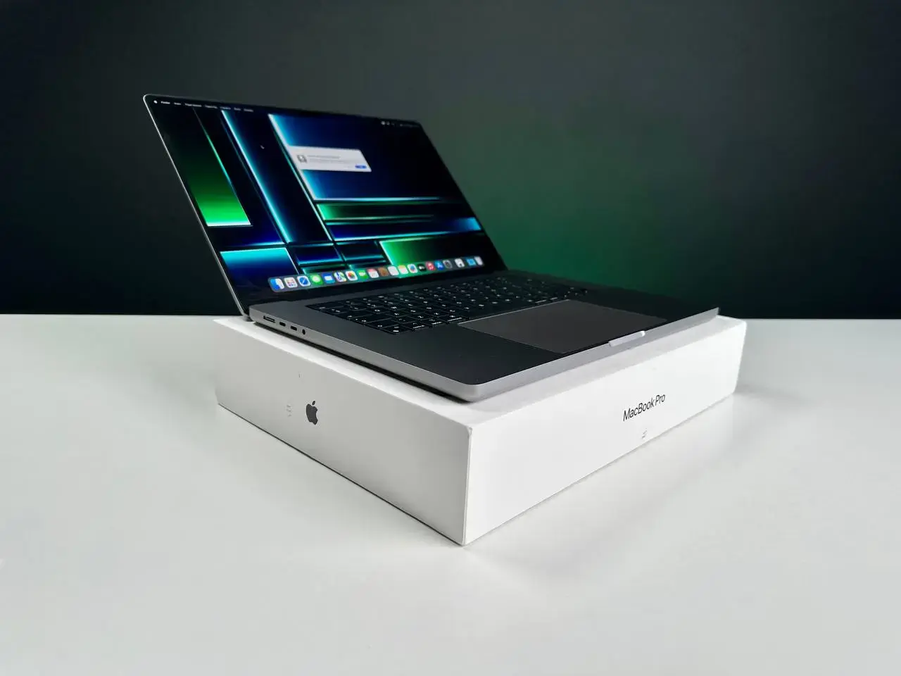 USED MacBook Pro 16" Space Gray (MK183) 2021, (M1 Pro/16GB/512GB)
