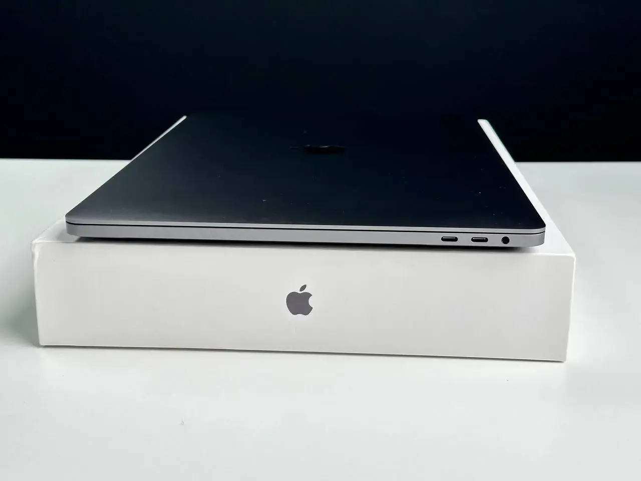💻USED MacBook Pro 16" Space Gray (MVVK2) 2019, (i9/16GB/1TB) (Стан - 9.5/10. Комплект - повний | гарантія - 1 міс.) - Cycle 445