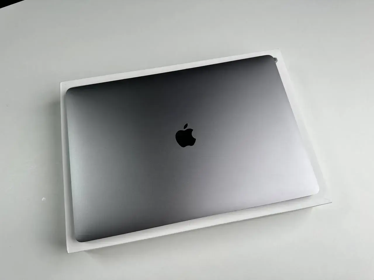 💻USED MacBook Pro 16" Space Gray (MVVK2) 2019, (i9/16GB/1TB) (Стан - 9.5/10. Комплект - повний | гарантія - 1 міс.) - Cycle 445