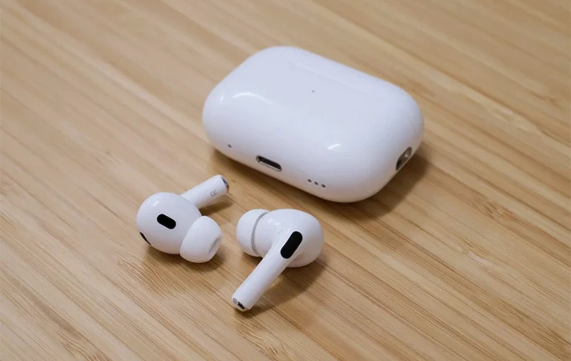 Які AirPods варто обрати в 2024?