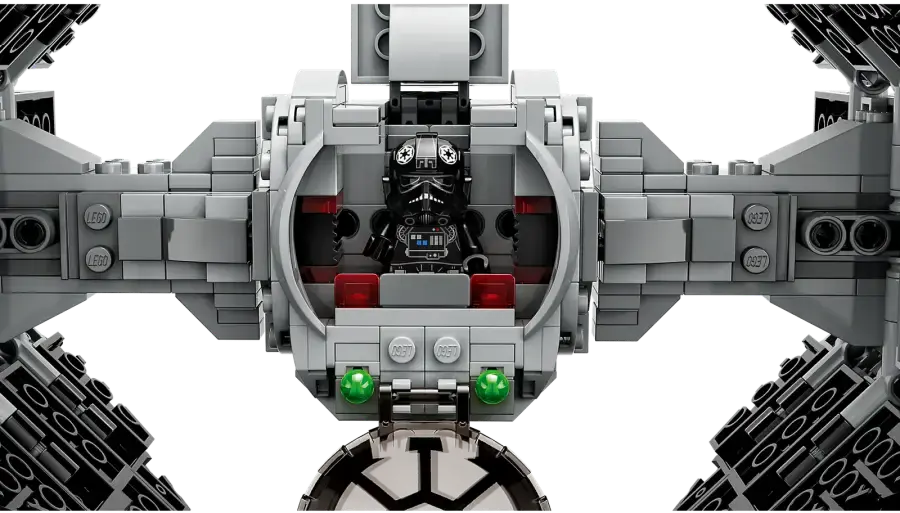 Блоковий конструктор LEGO Star Wars Мандалорський винищувач проти Перехоплювача TIE (75348)