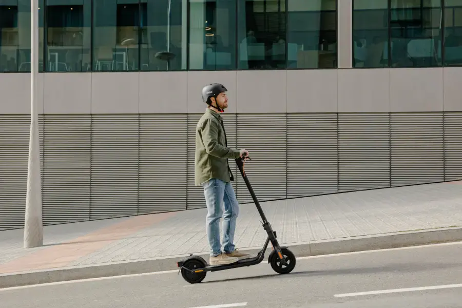 Электросамокат Ninebot by Segway F2 PRO E - Black (AA.05.12.03.0001)