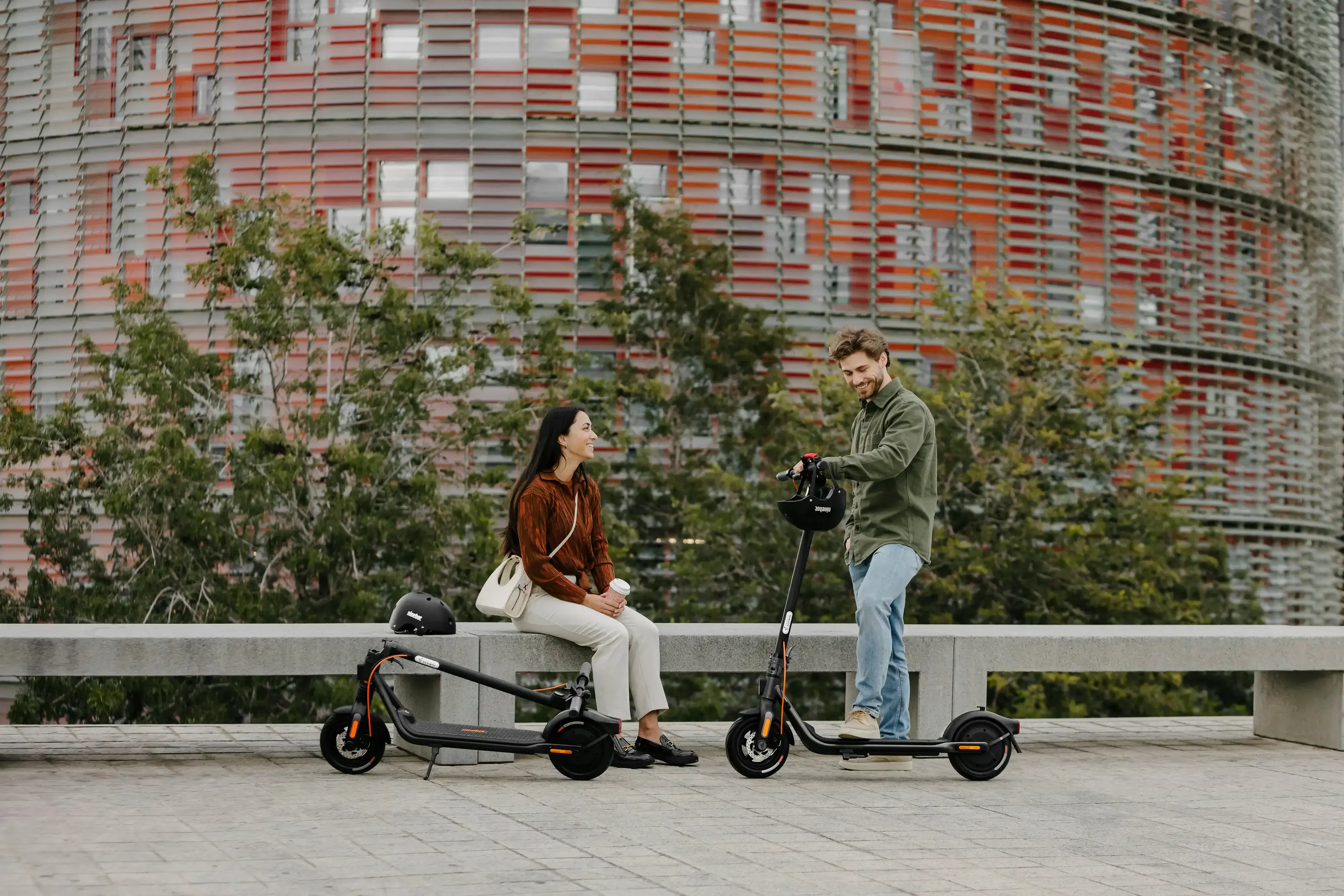 Электросамокат Ninebot by Segway F2 PRO E - Black (AA.05.12.03.0001)