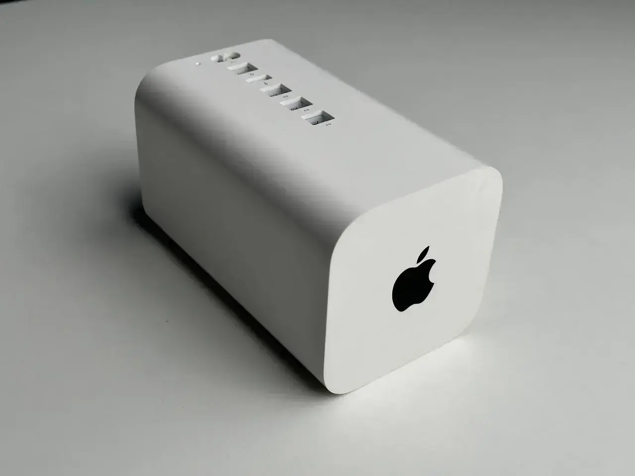 USED Apple AirPort Time Capsule 2 TB (ME177)