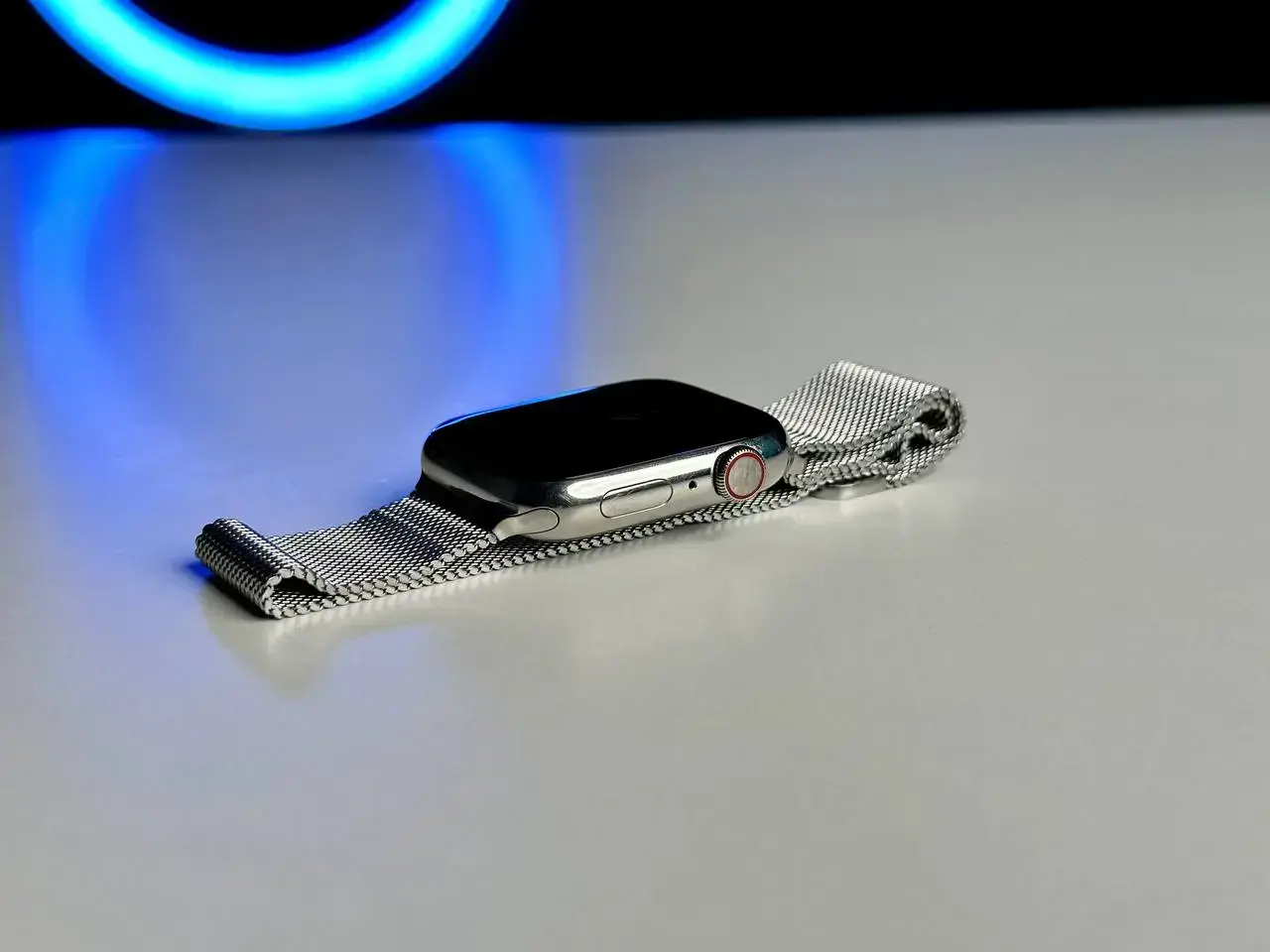🕰USED Apple Watch Series 7 GPS + Cellular 45mm Silver Stainless Steel Case with Milanese Loop (MKJD3, MKJV3)