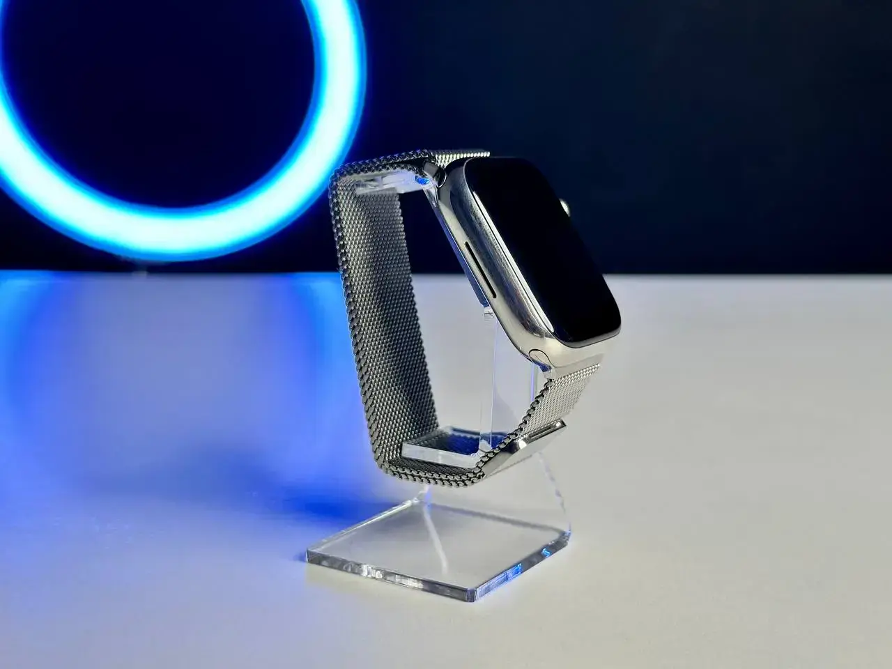🕰USED Apple Watch Series 7 GPS + Cellular 45mm Silver Stainless Steel Case with Milanese Loop (MKJD3, MKJV3)