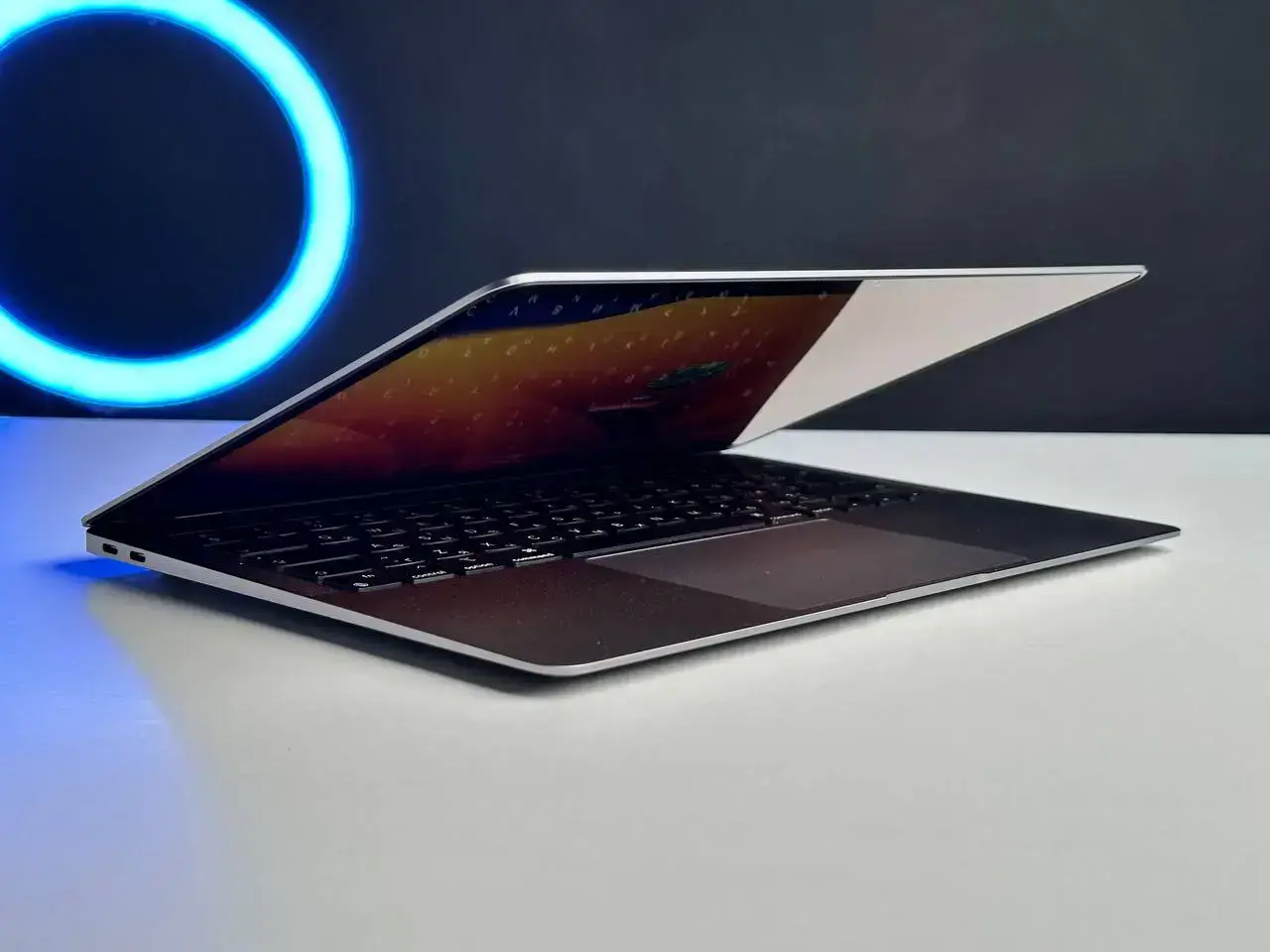 📲USED MacBook Air 13" Space Gray 2020 (MGN73) (M1/8GB/512SSD)(Стан - 9.5/10. Комплект - повний | гарантія - 1 міс.) - Cycle 72