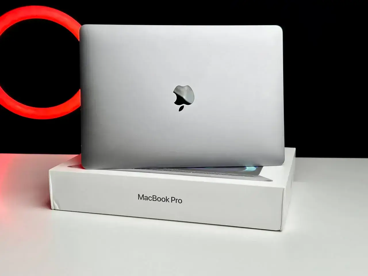 USED MacBook Pro 13" Space Gray (MYD82) 2020, (М1/8GB/256SSD) (Состояние - 9/10. Комплект - полный | гарантия - 1 мес.) - Cycle 275