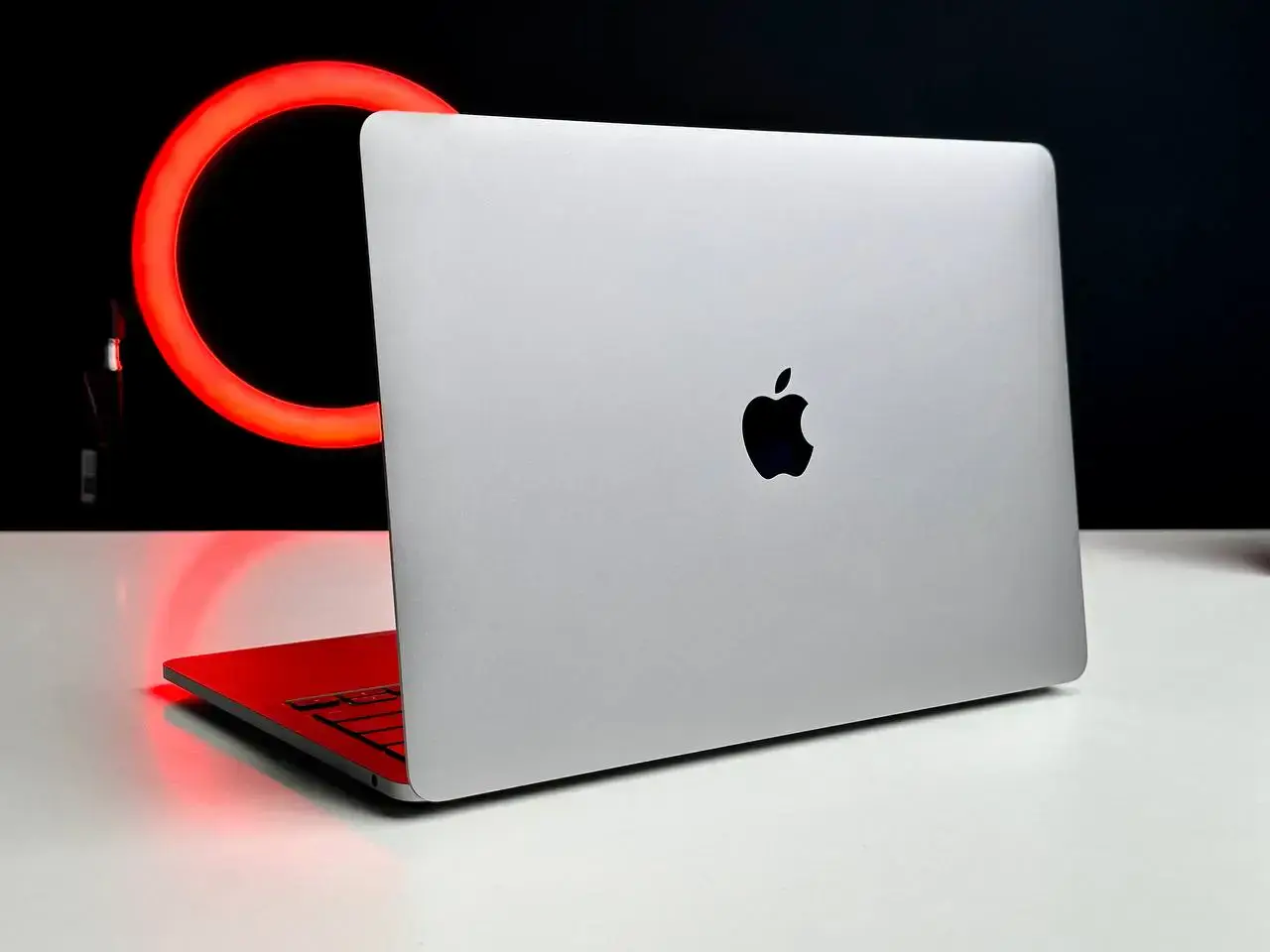 USED MacBook Pro 13" Space Gray (MYD82) 2020, (М1/8GB/256SSD) (Состояние - 9/10. Комплект - полный | гарантия - 1 мес.) - Cycle 275