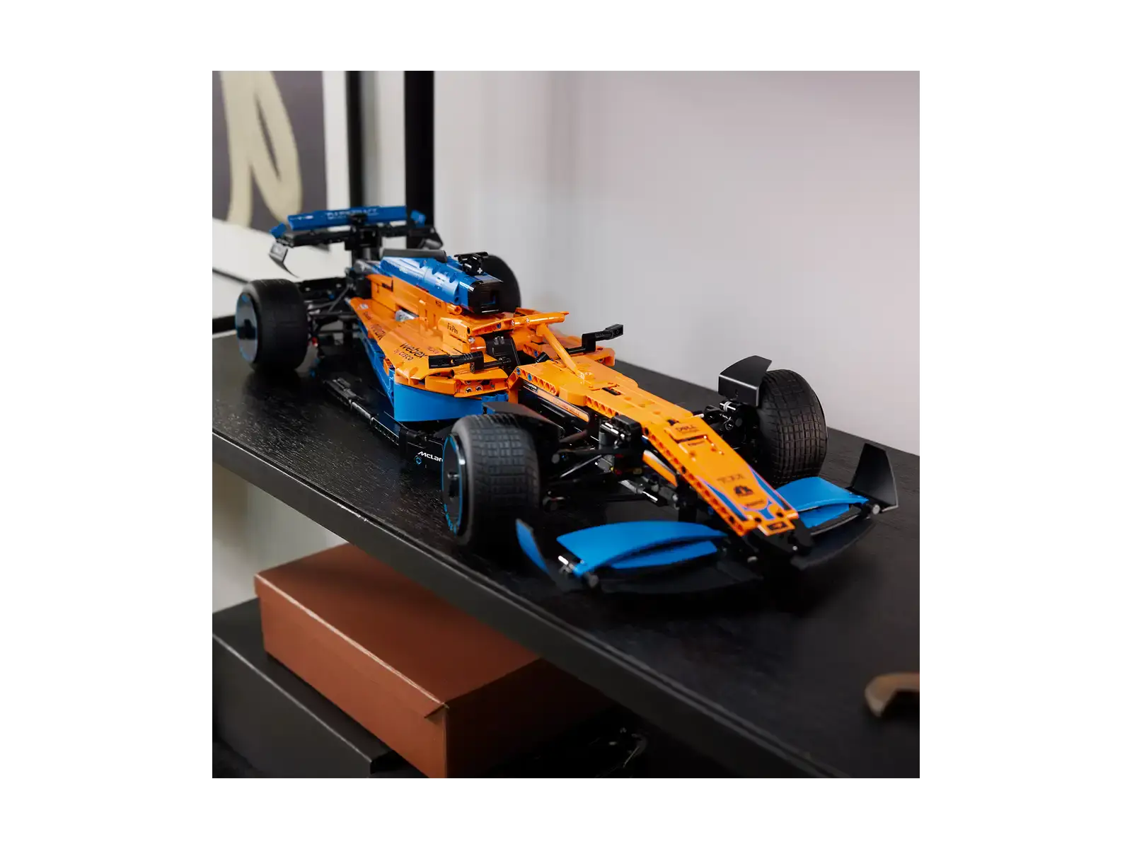 Авто-конструктор LEGO Technic McLaren Formula 1 (42141)