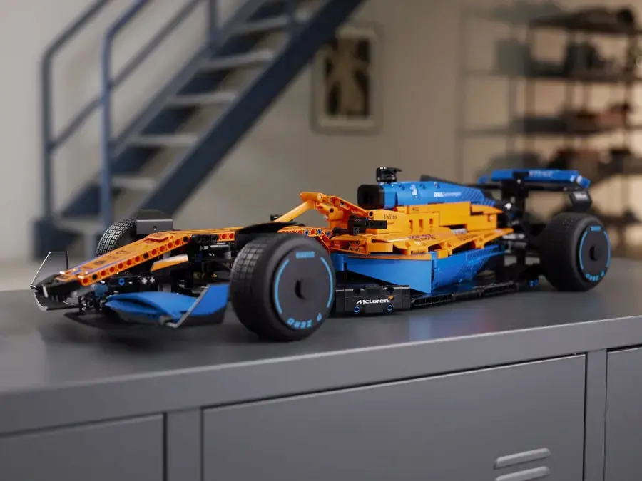 Авто-конструктор LEGO Technic McLaren Formula 1 (42141)
