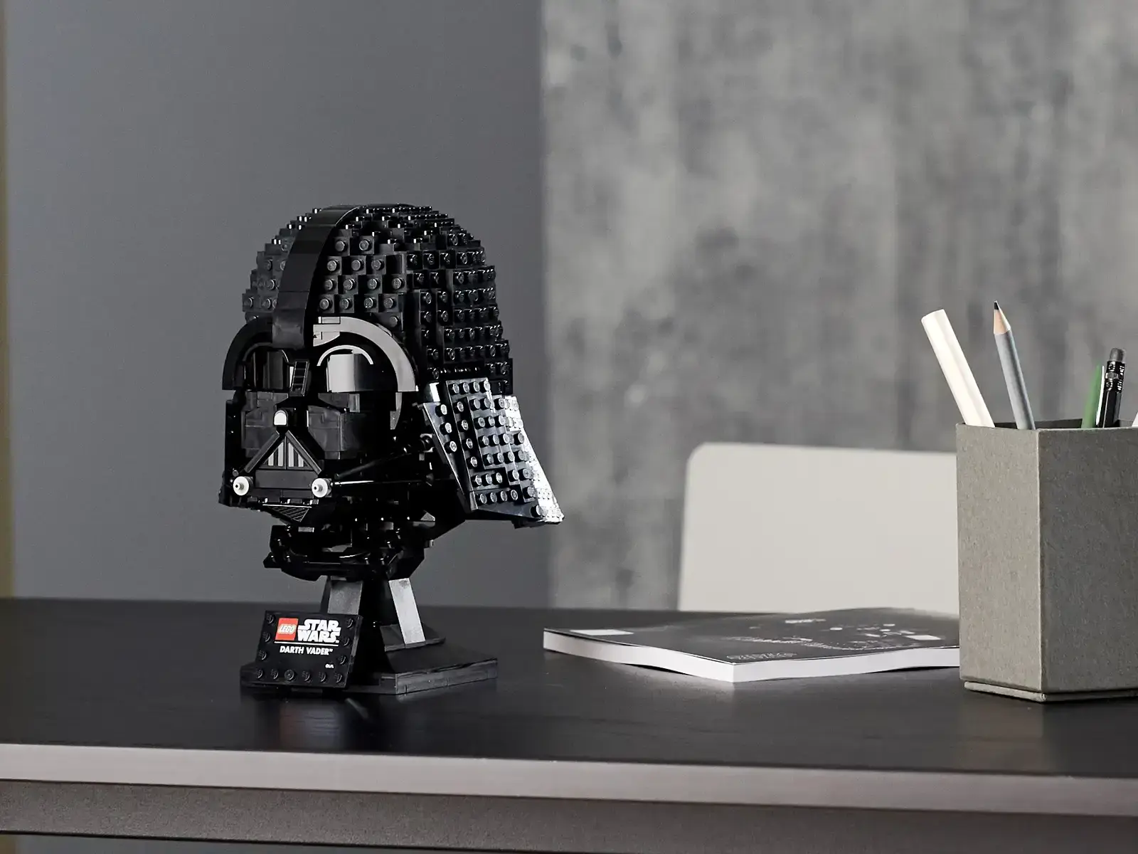 Блочный конструктор LEGO Star Wars Шлем Дарта Вейдера (75304)