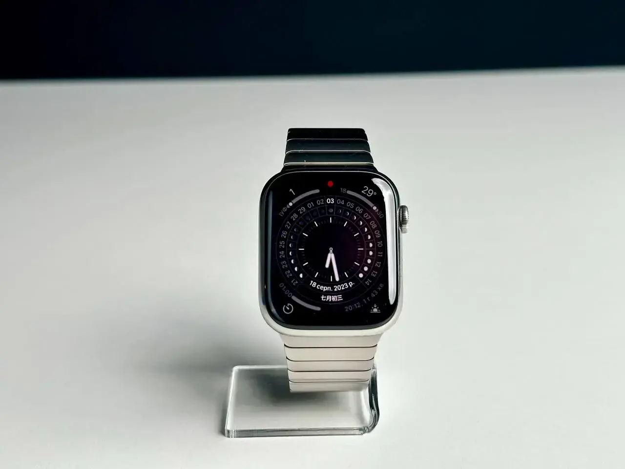 USED Apple Watch Series 7 GPS + Cellular 45mm Silver Stainless Steel Case with Apple Link Bracelet (MKJD3, MKJV3)