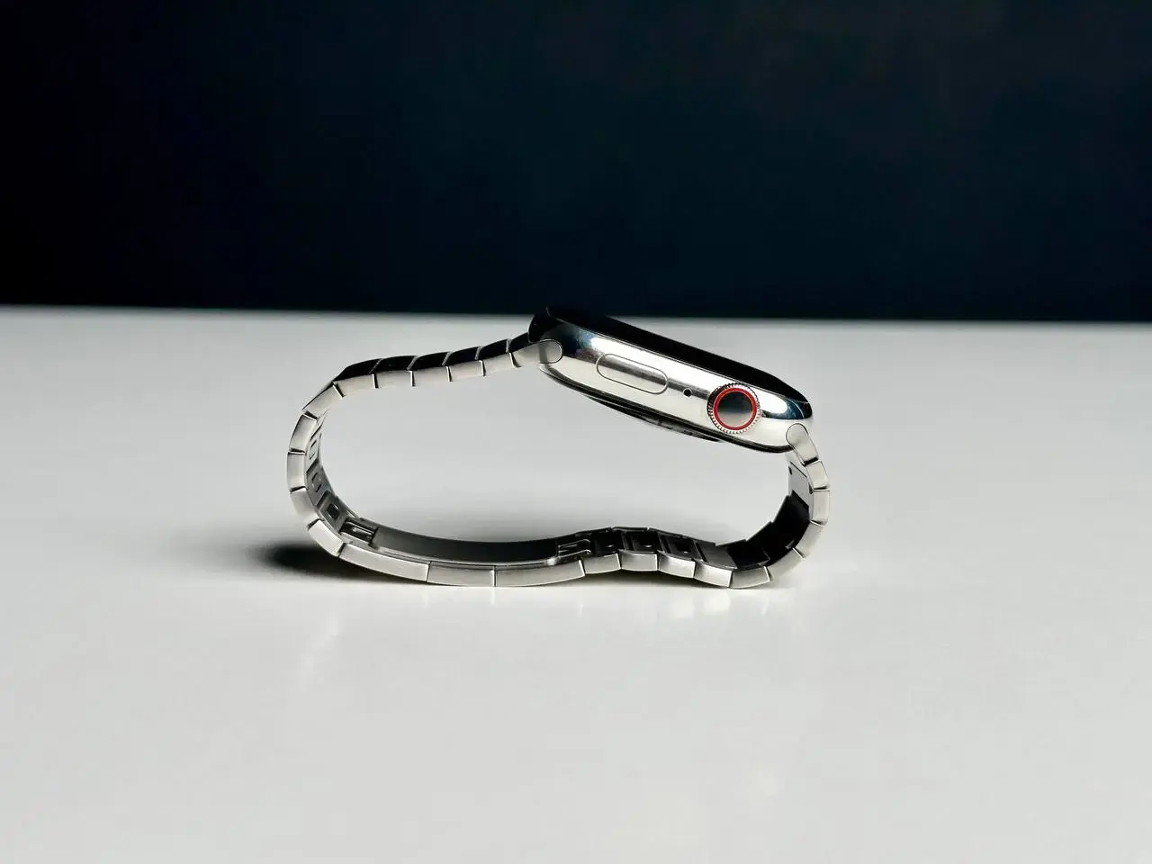USED Apple Watch Series 7 GPS + Cellular 45mm Silver Stainless Steel Case with Apple Link Bracelet (MKJD3, MKJV3)