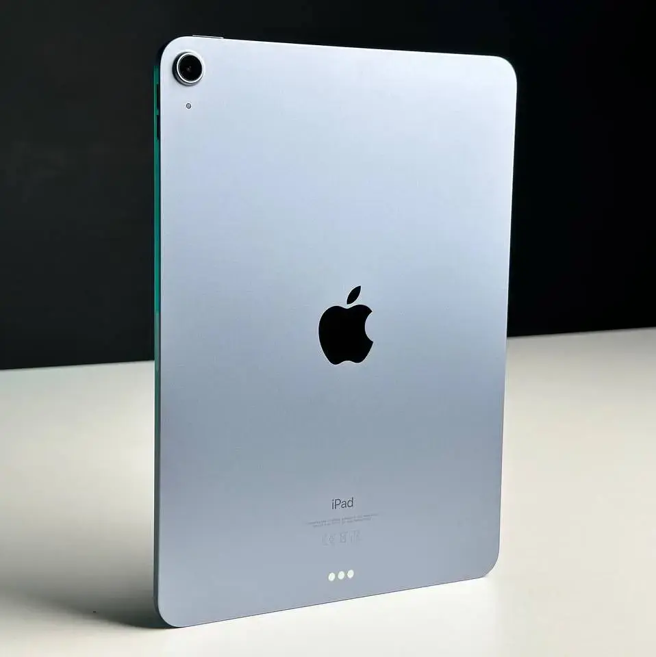 USED iPad Air 4 10.9'' Wi-Fi 64GB Sky Blue (MYFQ2)🔋89% (Стан - 9.5/10, комплект - повний, гарантія - 1 міс.)
