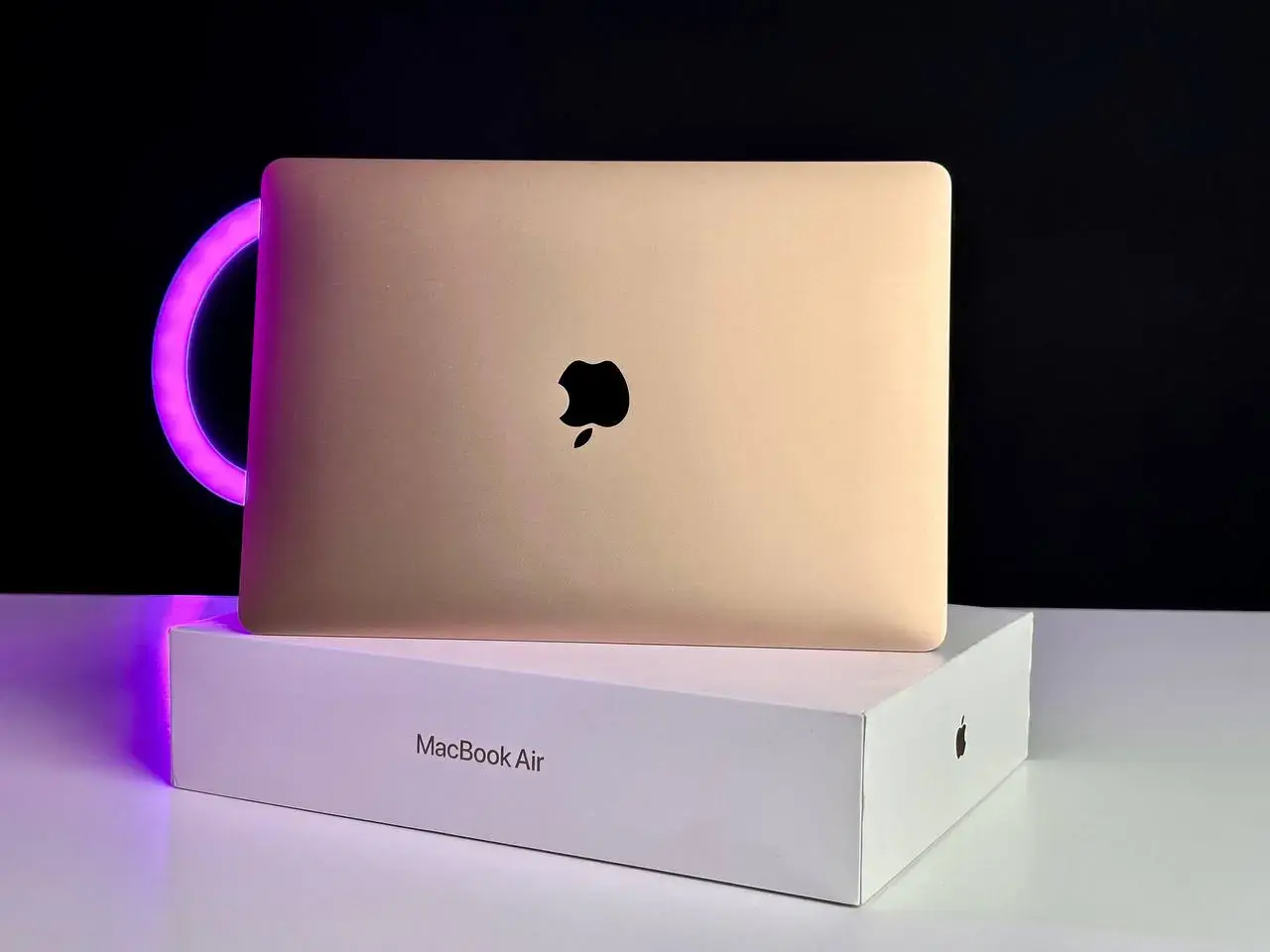 USED MacBook Air 13" Gold 2020 (MWTL2)(i3/8GB/256SSD)(Стан - 8.9/10. Комплект - повний | гарантія - 1 міс.) - Cycle 423