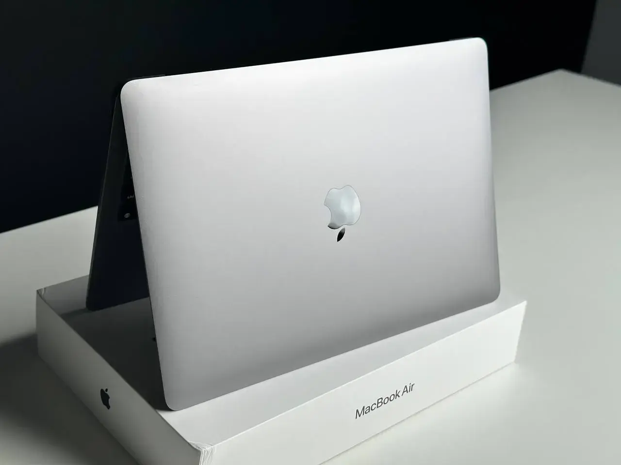 USED MacBook Air 13" Space Gray 2020 (MGN73) (M1/8GB/512SSD) (Состояние - 9/10. Комплект - полный | гарантия - 1 мес.) - Cycle 88
