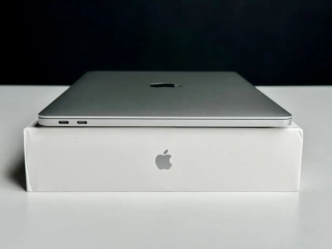 USED MacBook Pro 13" Silver (MPXU2) 2017 (i5/8GB/256GB)(Стан - 9/10. Комплект - повний | гарантія - 1 міс.) - Cycle 0