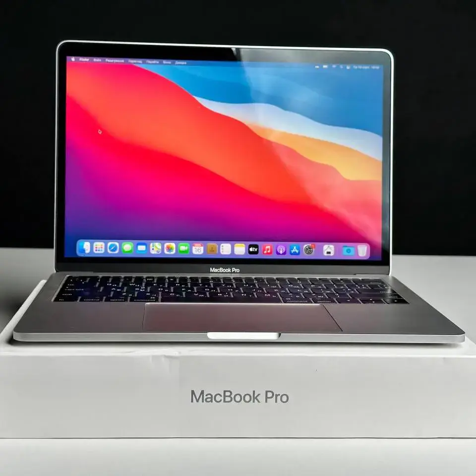 USED MacBook Pro 13" Silver (MPXU2) 2017 (i5/8GB/256GB)(Стан - 9/10. Комплект - повний | гарантія - 1 міс.) - Cycle 0