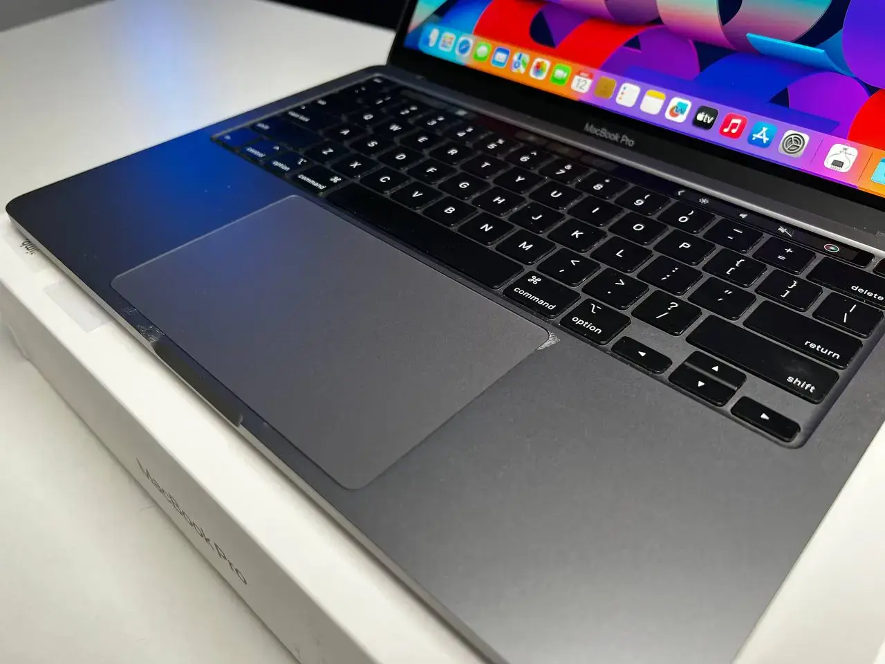 USED MacBook Pro 13" Space Gray (MWP42) 2020 (i5/16GB/512SSD) (Стан - 9/10. Комплект - повний | гарантія - 1 міс.) - Cycle 269