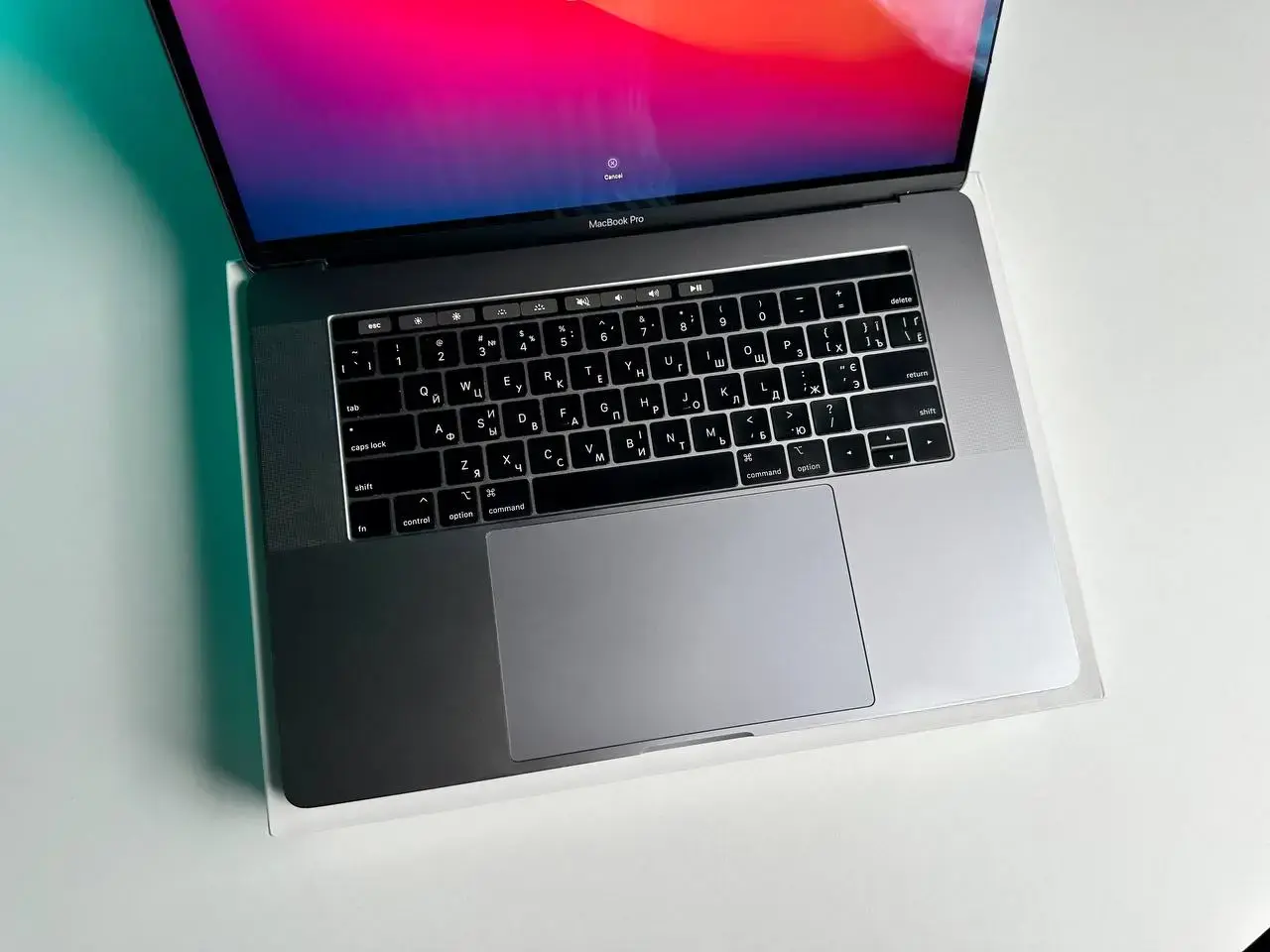 USED MacBook Pro 15" Space Gray (MR932) 2018 (i7/16GB/256GB)(Стан - 9/10. Комплект - повний | гарантія - 1 міс.) - Cycle 0