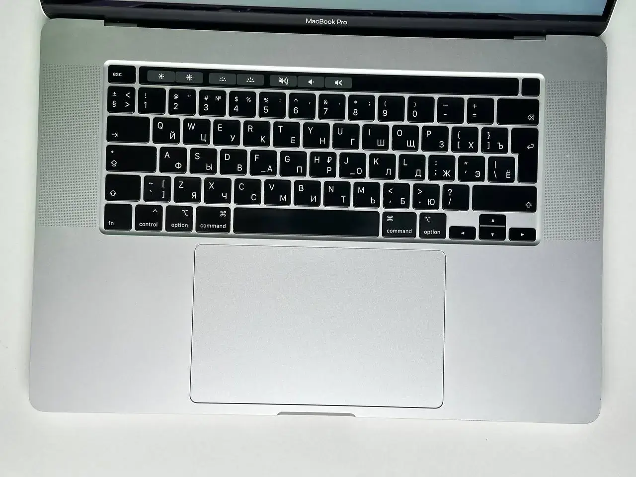 USED MacBook Pro 16" Silver (MVVM2) 2019 (i9/16GB/1TB)(Стан - 8.9/10. Комплект - повний | гарантія - 1 міс.) - Cycle 888