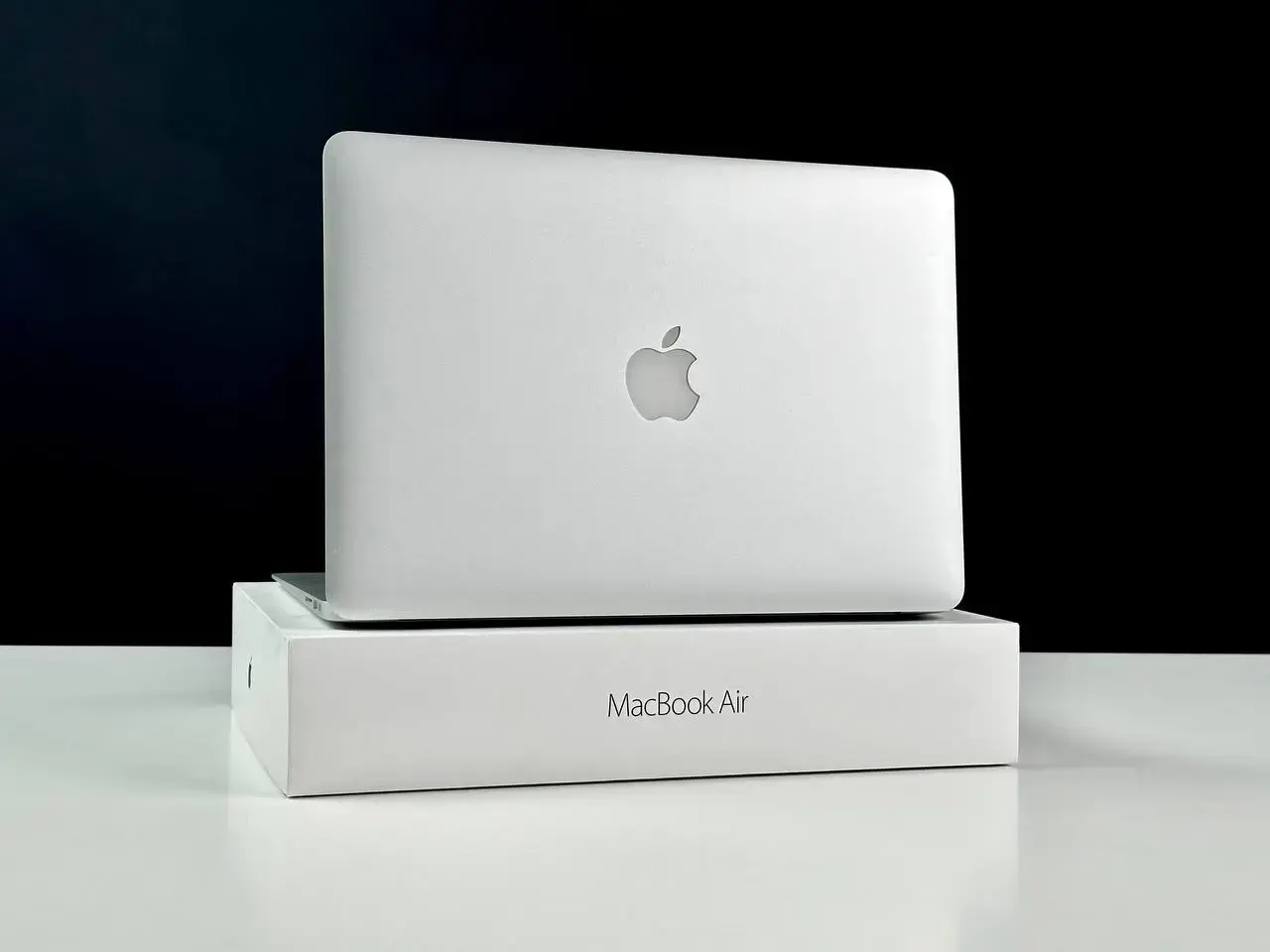 ВЖИВАНИЙ USED MacBook Air 13" (MQD32) 2017 (i5/8GB/128GB)(Стан - 8.9/10. Комплект - повний | гарантія - 1 міс.) - Cycle 744 - Стан: гарний | Комплект: повний | Гарантія: 1 міс.
